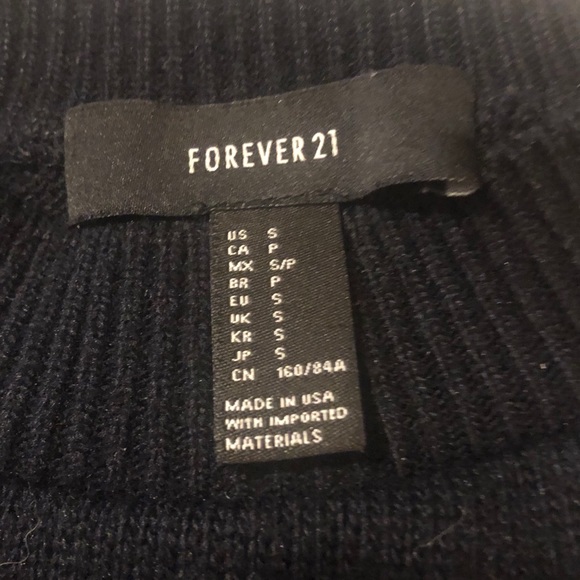 Forever 21 crew necked sweater - Picture 3 of 3